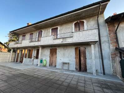 Foto 4 o pi� Locali in Vendita, 6 Locali, 142 mq, Antegnate