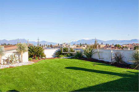 Foto 4 o pi� Locali in Vendita, 6 Locali, 220 mq, Desenzano del Garda