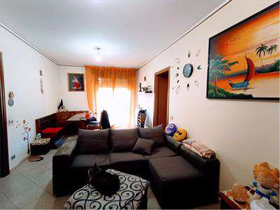 Foto 4 o pi� Locali in Vendita, pi� di 6 Locali, 140 mq, Villadossola