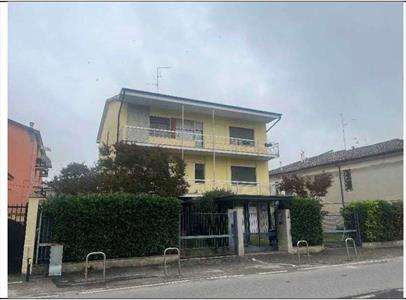 Foto 4 o pi� Locali in Vendita, pi� di 6 Locali, 311,3 mq, Lodi