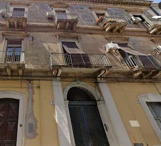 Foto 4 o pi� Locali in Vendita, pi� di 6 Locali, 430 mq, Catania