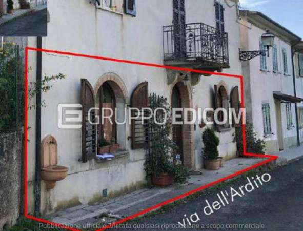 Foto Abitazione di tipo civile di 116 mq  in vendita a Villafranca in Lunigiana - Rif. 4503422
