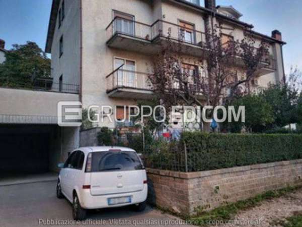Foto Abitazione di tipo economico di 110 mq  in vendita a Lugnano in Teverina - Rif. 4506783