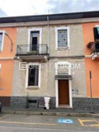 Foto Abitazione di tipo economico di 149 mq  in vendita a Busto Arsizio - Rif. 4509845