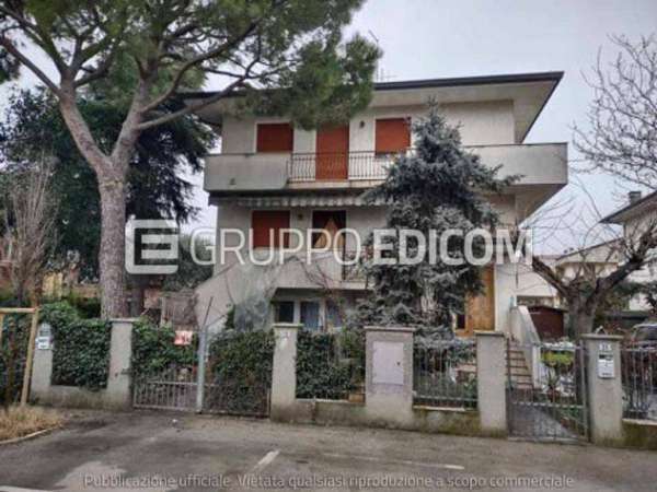 Foto Abitazione di tipo economico in vendita a San Mauro Pascoli - Rif. 4514930