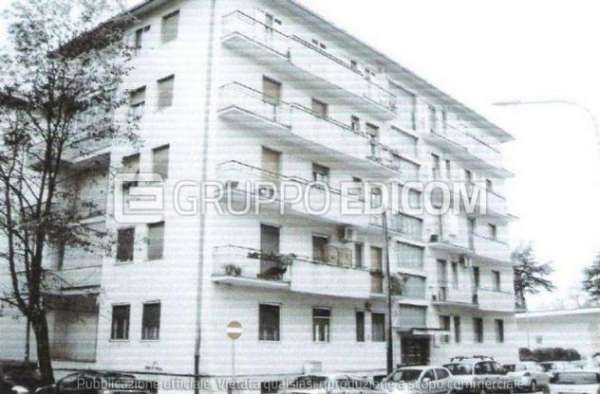 Foto Abitazione di tipo popolare di 271 mq  in vendita a Benevento - Rif. 4507661