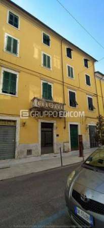 Foto Abitazione di tipo popolare in vendita a Carrara - Rif. 4506090