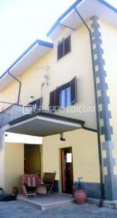 Foto Abitazione in villini di 189 mq  in vendita a Mendicino - Rif. 4494585