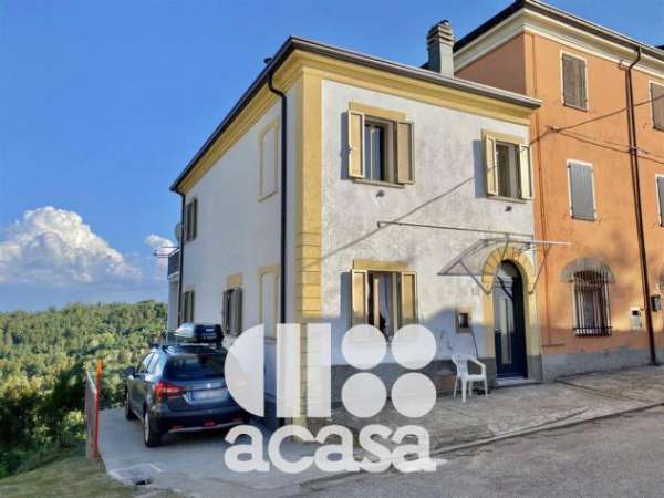 Foto ABITAZIONE SEMI INDIPENDENTE IN BORGO