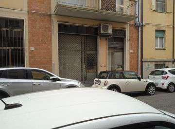 Foto Adiacente via Montebello