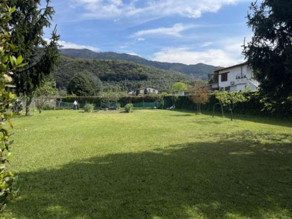 Foto Agricolo in vendita a Pietrasanta