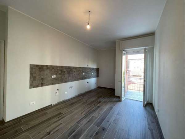 Foto ALLOGGIO NUOVO A CHIERI : 700 euro