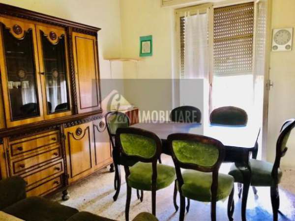 Foto Ampio Appartamento con Garage e Cantina