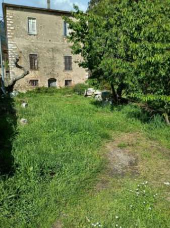 Foto Antico Casolare indipendente vicino a Pietrasanta