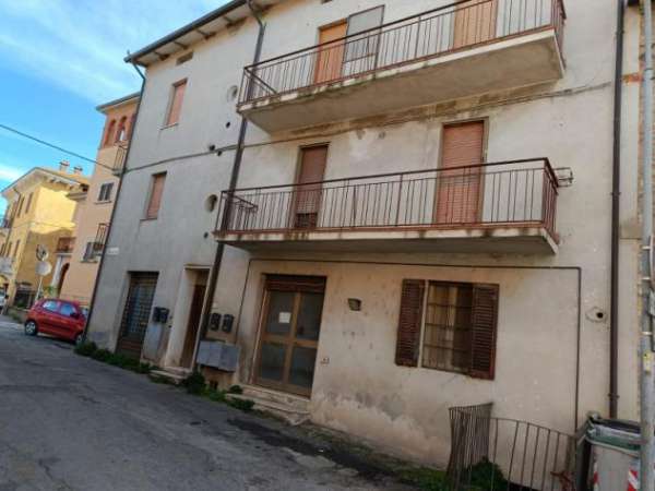 Foto Appartamenti da 60 e 90 mq  in Vendita a Castiglione del Lago
