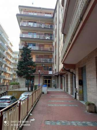 Foto Appartamento - Benevento . Rif.: Cod. rif 3095975VRG