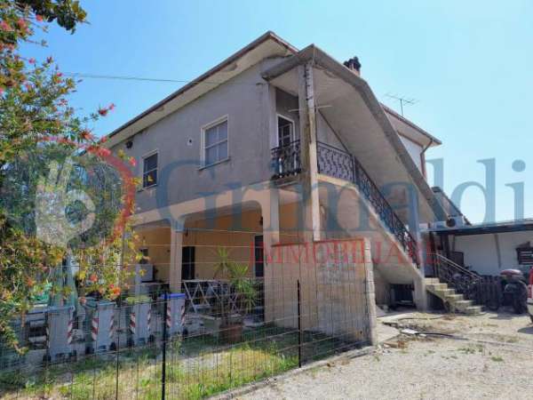 Foto Appartamento - Latina . Rif.: Cod. rif 3241377VRG