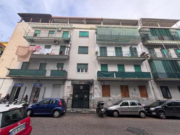 Foto Appartamento - Napoli . Rif.: Cod. rif 3207024VRG