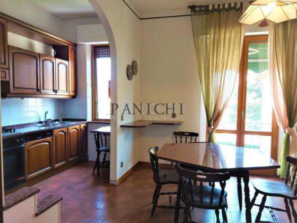 Foto Appartamento 3 camere con ampio garage