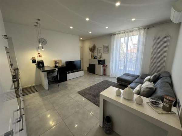 Foto Appartamento 3 locali - Rif. 1203
