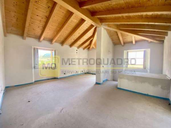 Foto Appartamento 3 locali - Rif. Pescate303