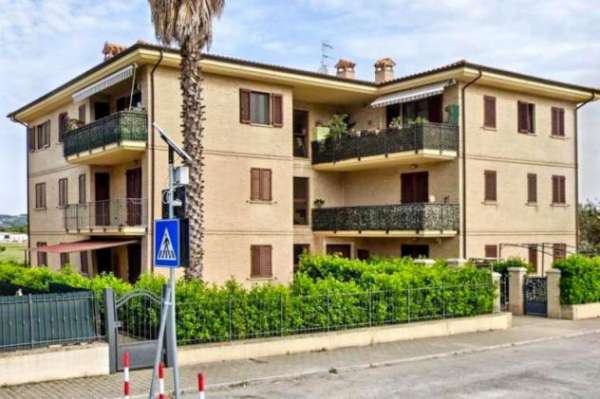 Foto Appartamento a Sant'Elpidio a Mare - Rif. 2515119