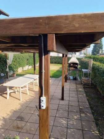 Foto Appartamento di 100 m con 3 locali e box auto in vendita a Varese