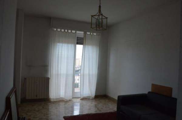 Foto Appartamento di 120 m con 4 locali e box auto in vendita a Gallarate