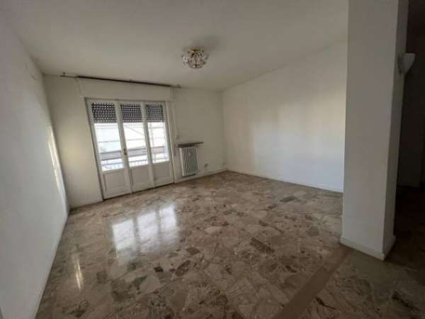 Foto Appartamento di 120 m con 4 locali in vendita a Sarnico