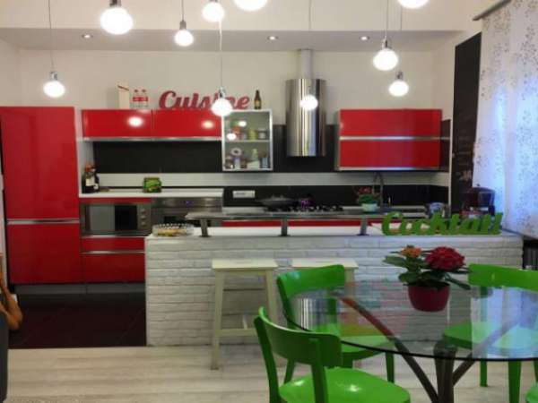Foto Appartamento di 138 m con 4 locali e box auto in vendita a Busto Arsizio