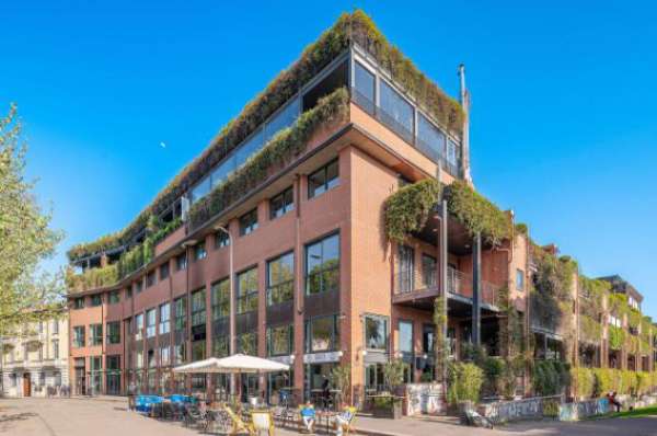 Foto Appartamento di 175 m con pi� di 5 locali e box auto in vendita a Milano