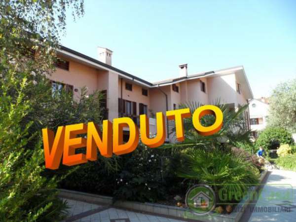 Foto APPARTAMENTO di 3 vani e di 110 mq (CAVENAGO DI BRIANZA) rif. IGC 3 L 145