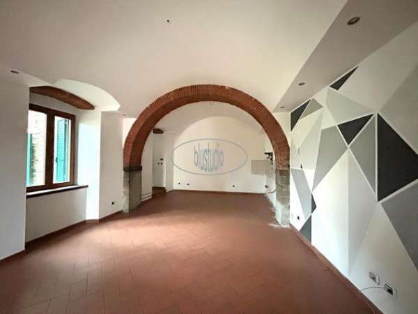 Foto APPARTAMENTO di 3 vani e di 95 mq (REGGELLO) rif. V-2294