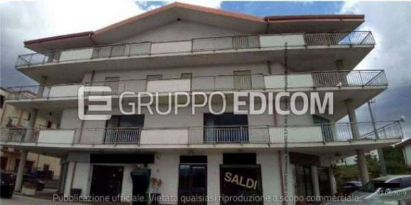 Foto Appartamento di 375 mq  in vendita a Rose - Rif. 4499017