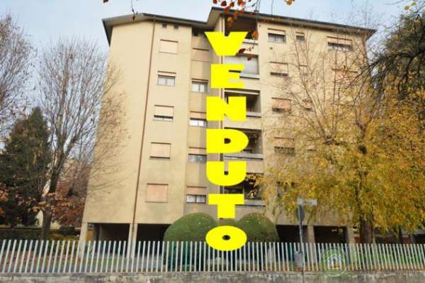 Foto APPARTAMENTO di 4 vani e di 112 mq (CAVENAGO DI BRIANZA) rif. 4 L 85 VIA DANTE