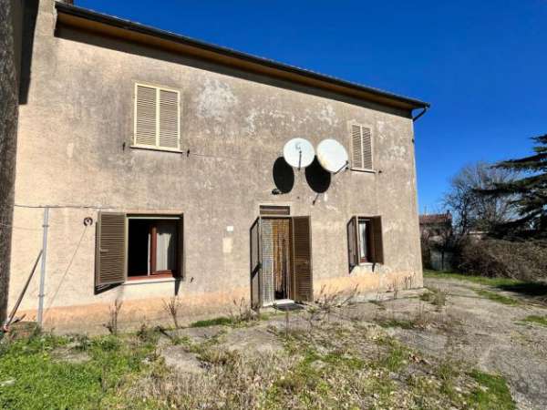 Foto APPARTAMENTO di 5 vani e di 115 mq (SORANO) rif. MONTEPOLA
