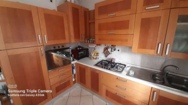 Foto Appartamento Grandi dimensioni,3Letto+2Bagni+Cucina+Soggiorno+Camino+Garage+Cant