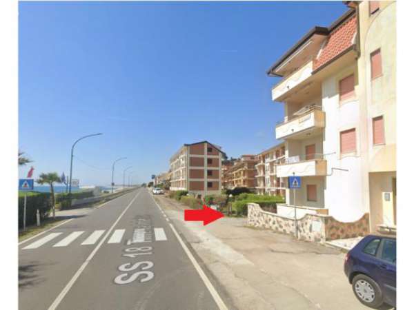 Foto Appartamento in Strada Statale Tirrena Inferiore