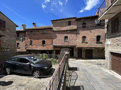 Foto Appartamento in Vendita, 3 Locali, 1 Camera, 70 mq (CORTONA)
