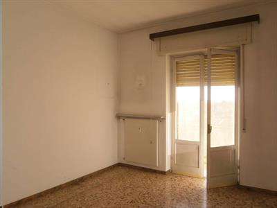 Foto Appartamento in Vendita, 3 Locali, 2 Camere, 104 mq (MORTARA)