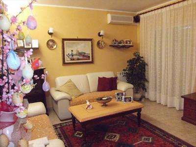 Foto Appartamento in Vendita, 4 Locali, 2 Camere, 100 mq (MARSALA LAT