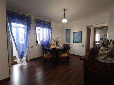 Foto Appartamento in Vendita, 4 Locali, 2 Camere, 150 mq (MARSALA CEN