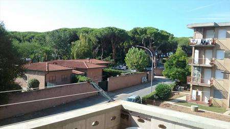 Foto Appartamento in Vendita, 4 Locali, 2 Camere, 70 mq (FOLLONICA SA
