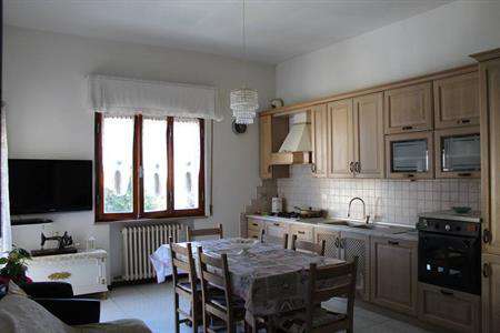 Foto Appartamento in Vendita, 4 Locali, 2 Camere, 85 mq (CERTALDO MER