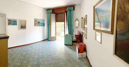 Foto Appartamento in Vendita, 4 Locali, 2 Camere, 85 mq (LERICI CENTR