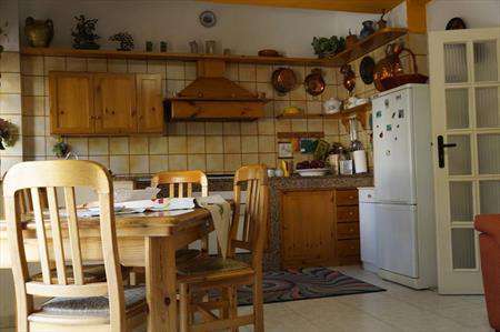 Foto Appartamento in Vendita, 4 Locali, 2 Camere, 90 mq (COSENZA VIA