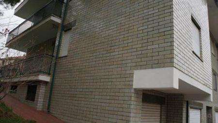 Foto Appartamento in Vendita, 4 Locali, 3 Camere, 150 mq (MENDICINO D