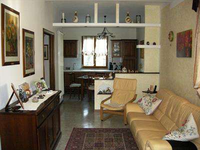 Foto Appartamento in Vendita, 4 Locali, 3 Camere, 180 mq (SAN SEVERIN