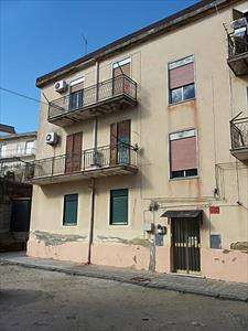 Foto Appartamento in Vendita, 4 Locali, 3 Camere, 85 mq (SAN CATALDO