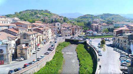 Foto Appartamento in Vendita, 4 Locali, 3 Camere, 90 mq (COSENZA CENT
